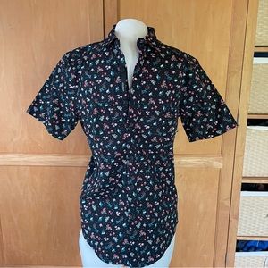 No Boundaries Short Sleeve Shirt NWOT